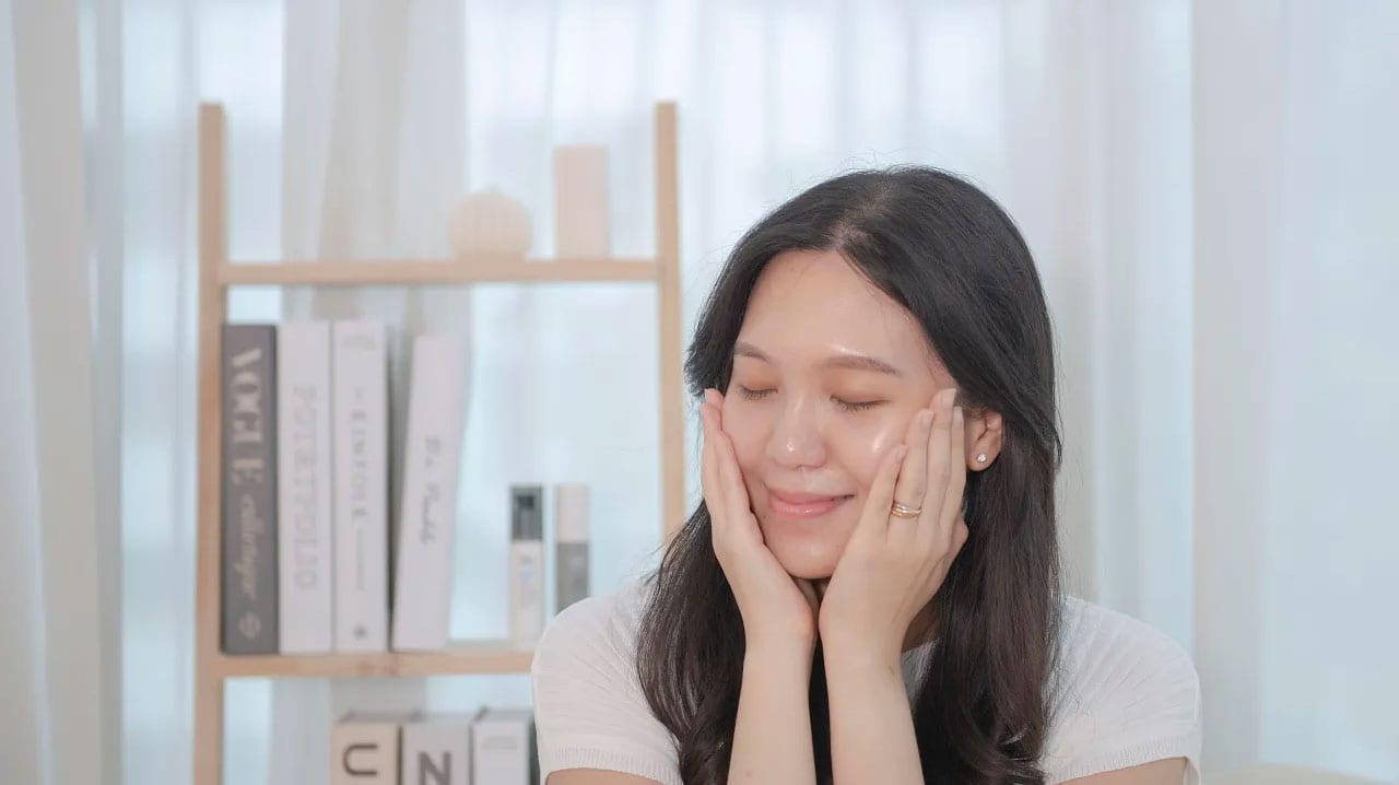Embracing Imperfections And Going Foundation Free | #FindYourGlow x Pheuron